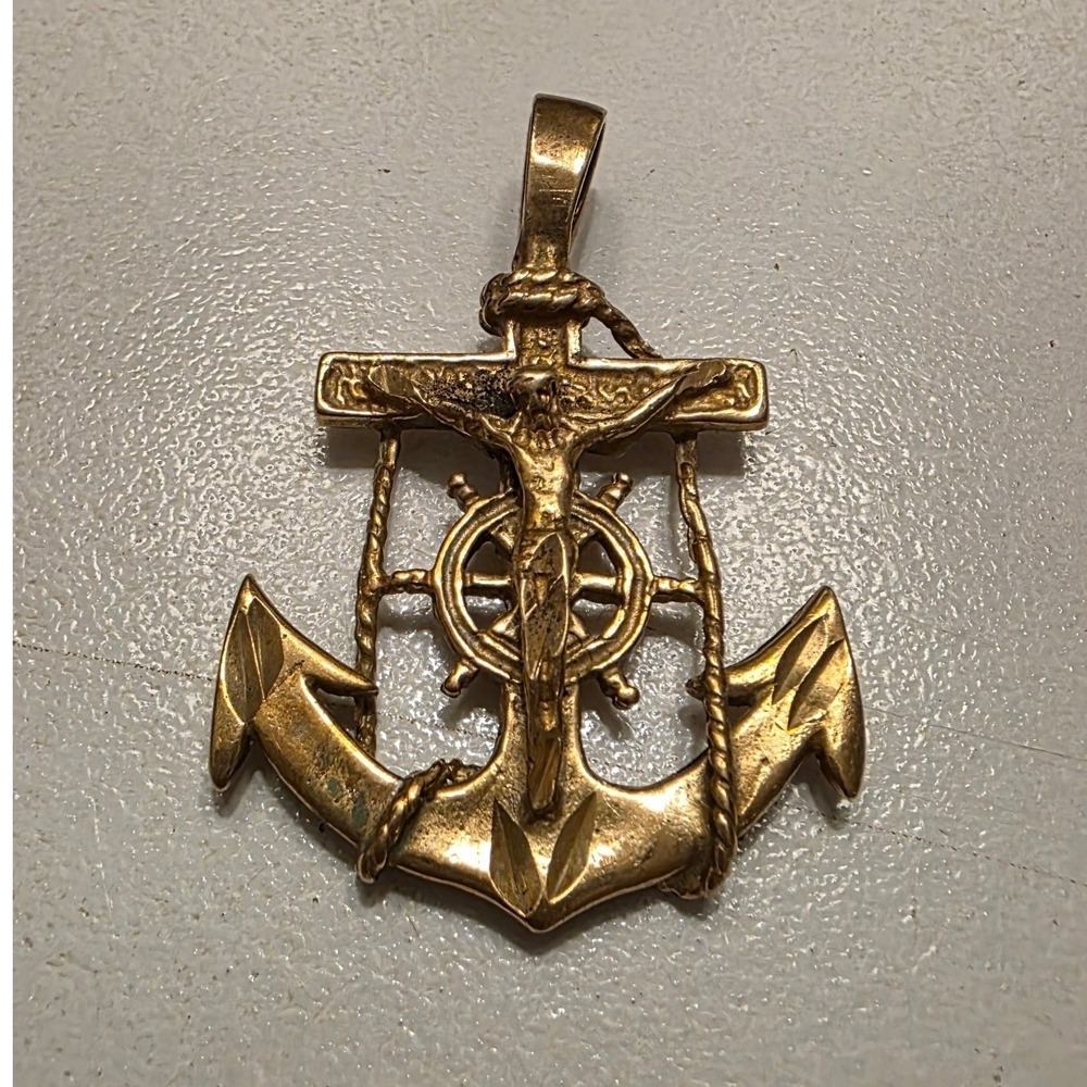 Vintage Gold Tone Mariners Cross Anchor Crucifix Pendant Nautical Charm Plated